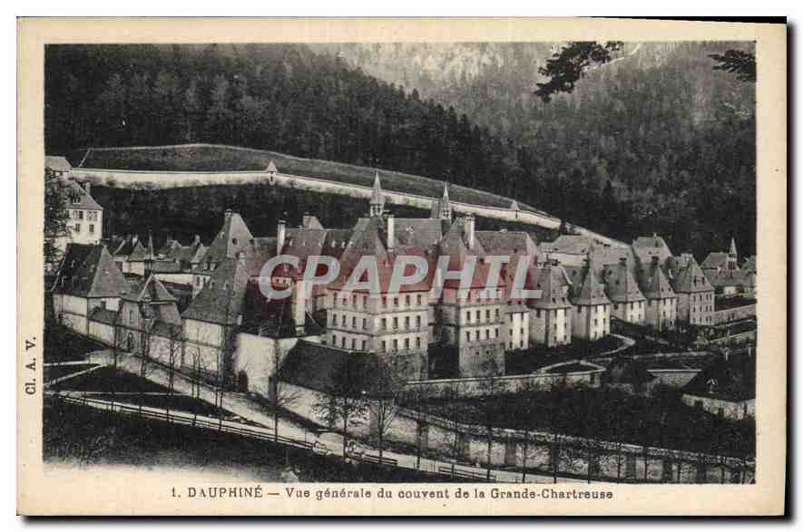 CPA Dauphine Vue generale du couvent de la Grande Chartreuse 
