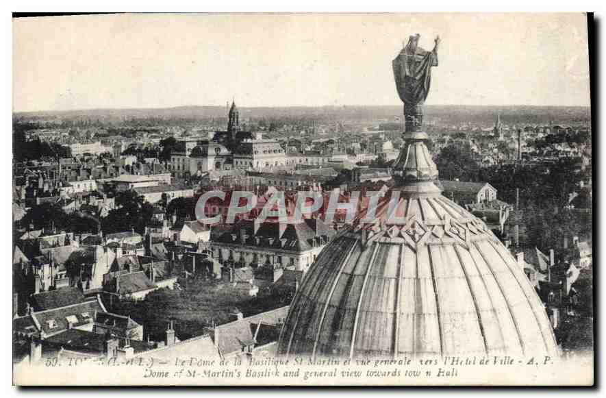 CPA Tours Le Dome de la Basilique St Martin et vue generale vers l'Hotel de ville