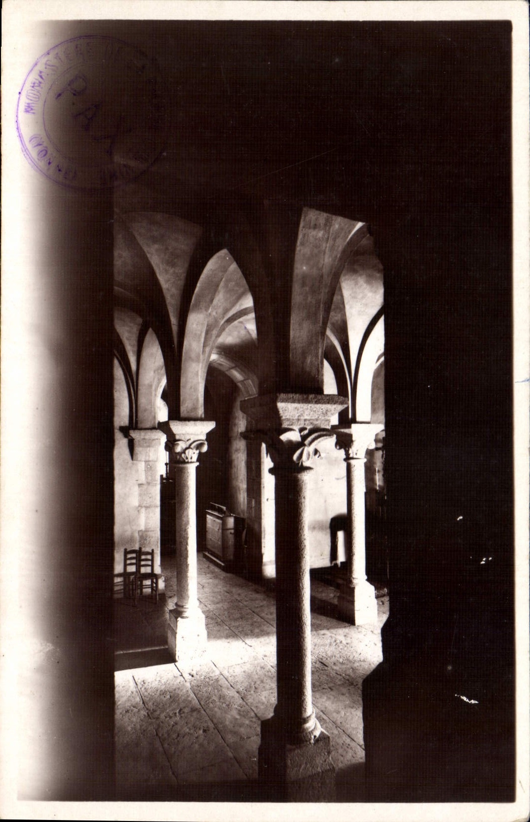Monastère de la Pierre-qui-Vire — Une Crypte — Édit. d'Art du Monastère de la Pierre-qui-Vire