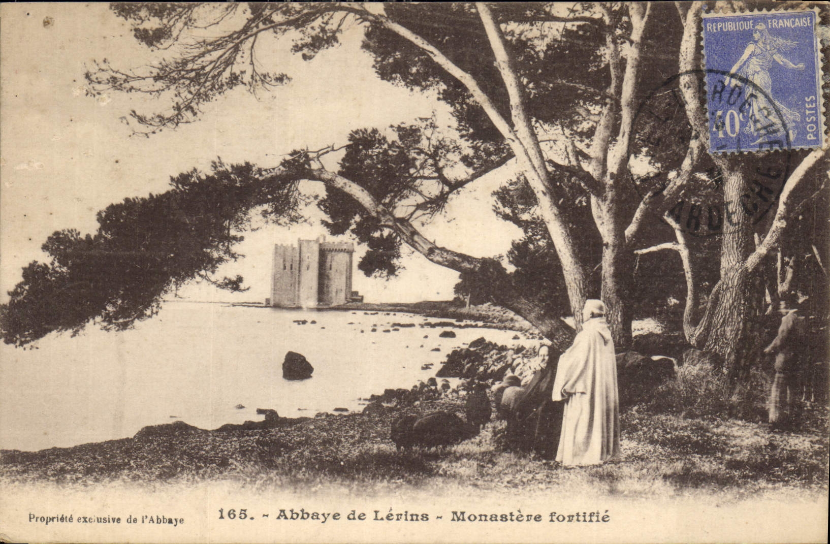 Abbaye de Lérins — Monastère fortifié — J. GILLETA & Cie, Phot. (n° 165)