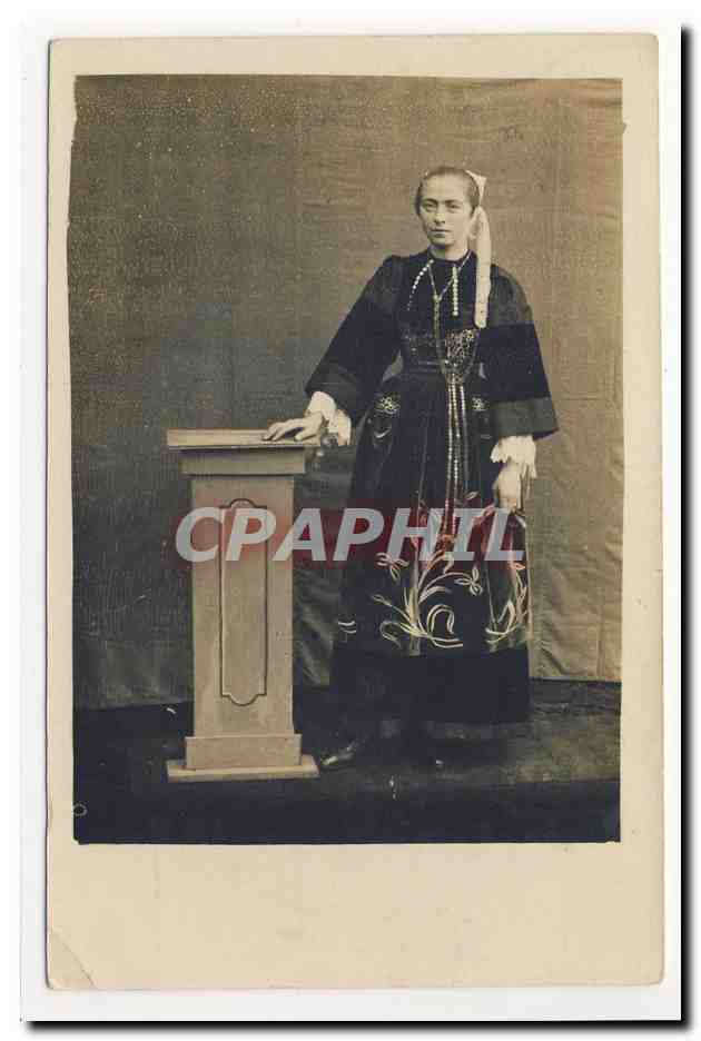 carte photo pittoresque coiffe bretonne bonnet folklore broderie embroidery headdress costume animation CPA