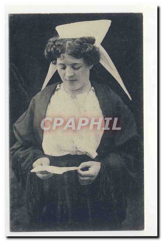 Paimpol en lisant la lettre de l'Islandais costume coiffe bonnet folklore broderie embroidery headdress animation CPA