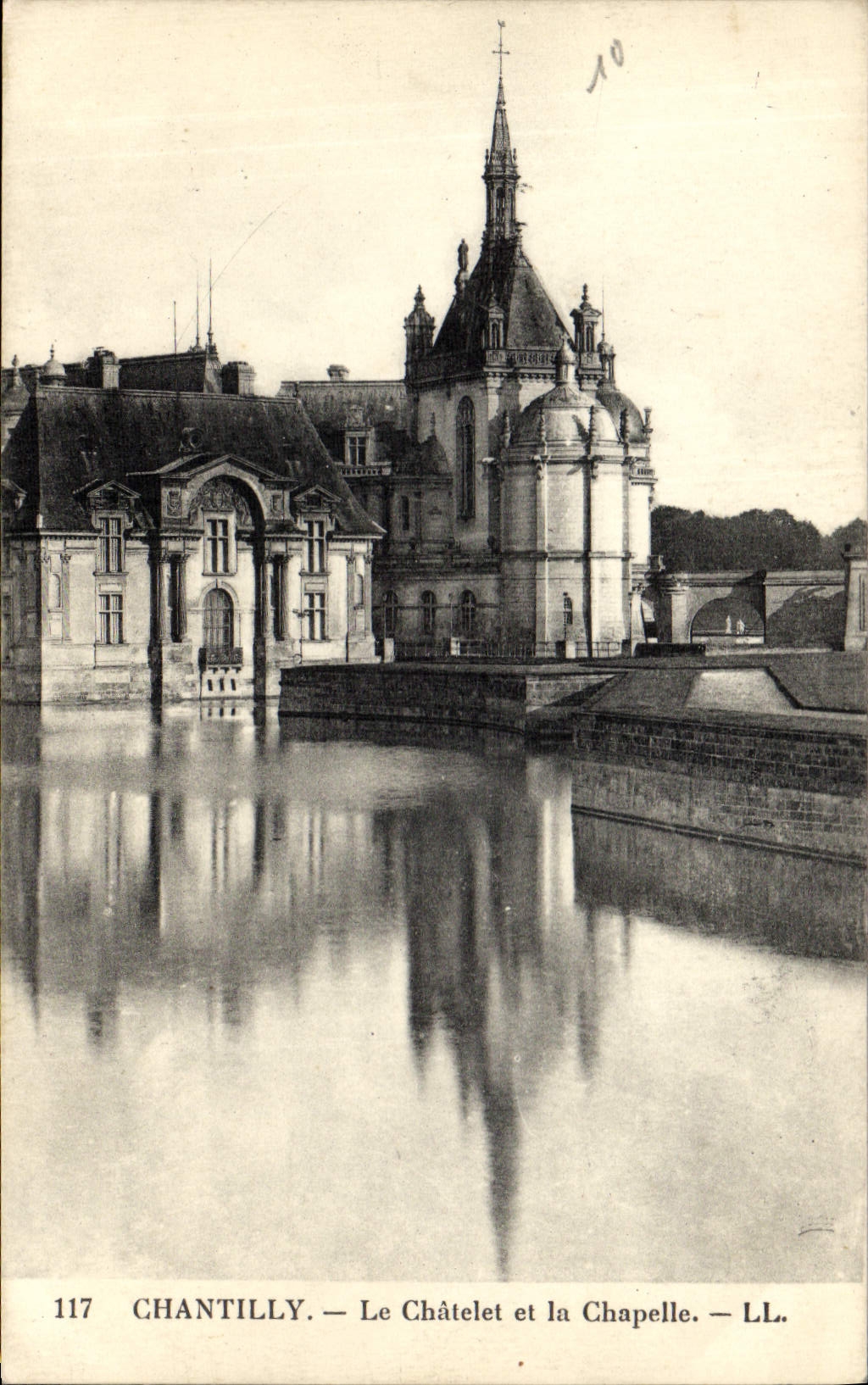 Chantilly — Das Châtelet und die Kapelle — LL.