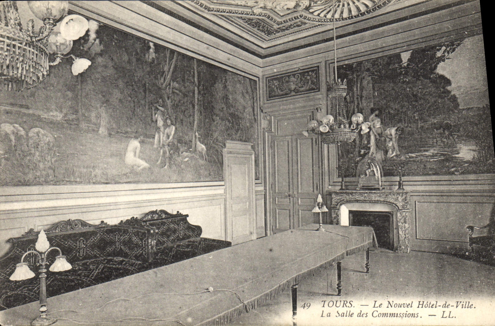 CPA Tours le Nouvel Hotel de Ville la Salle des Commissions 