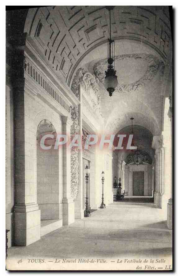 CPA Tours le Nouvel Hotel de Ville le Vestibule de la Salle des Fetes 
