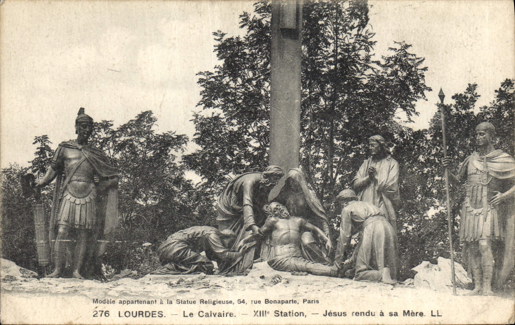 CPA Lourdes Le Calvaire Station Jesus rendu a sa Mere 