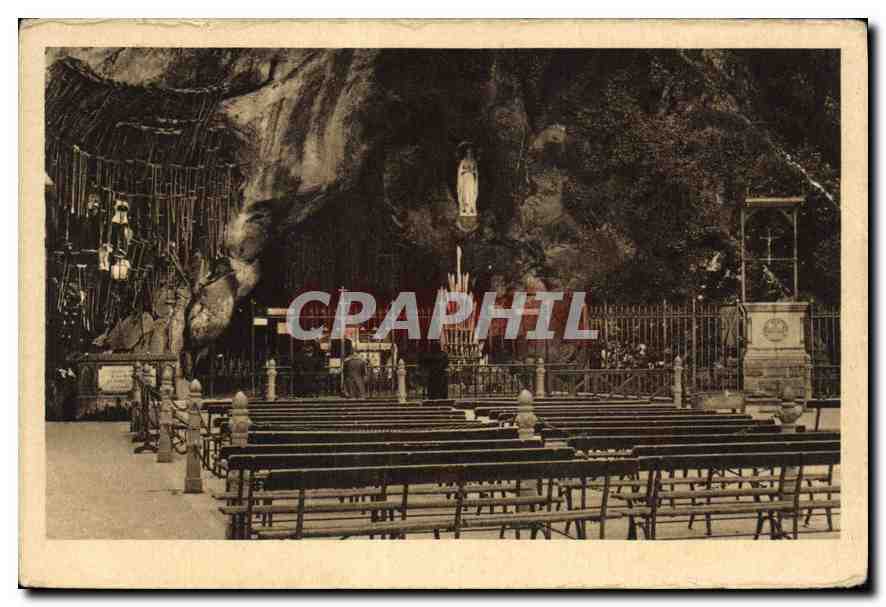 CPA Lourdes La Grotte Miraculeuse 
