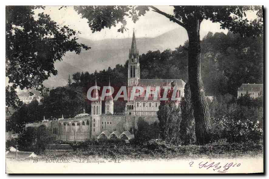 CPA Lourdes La Basilique 