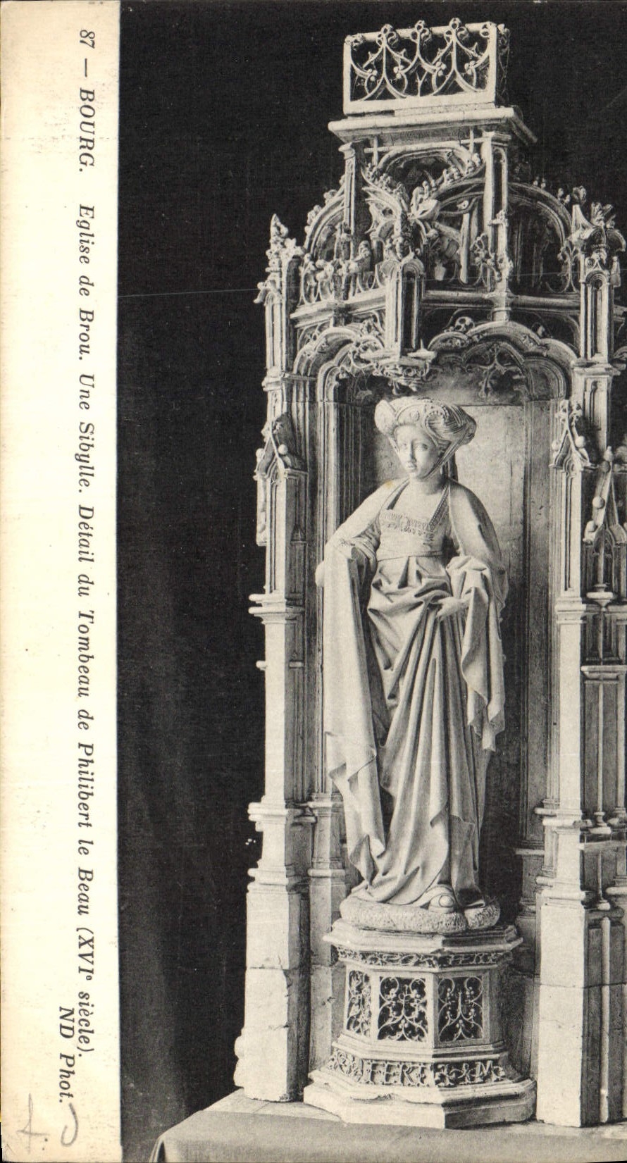 Bourg. Église de Brou. Une Stiblète. Détail du Tombeau de Philibert le Beau (XVIIe siècle).