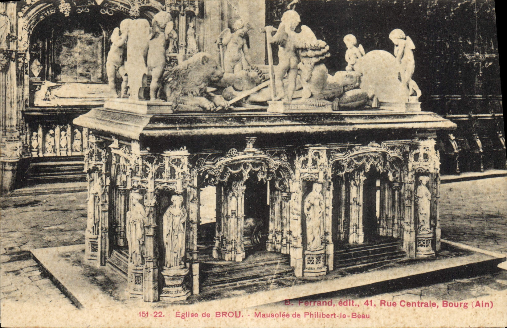 CPA Rue Centrale Bourg Eglise de Brou 