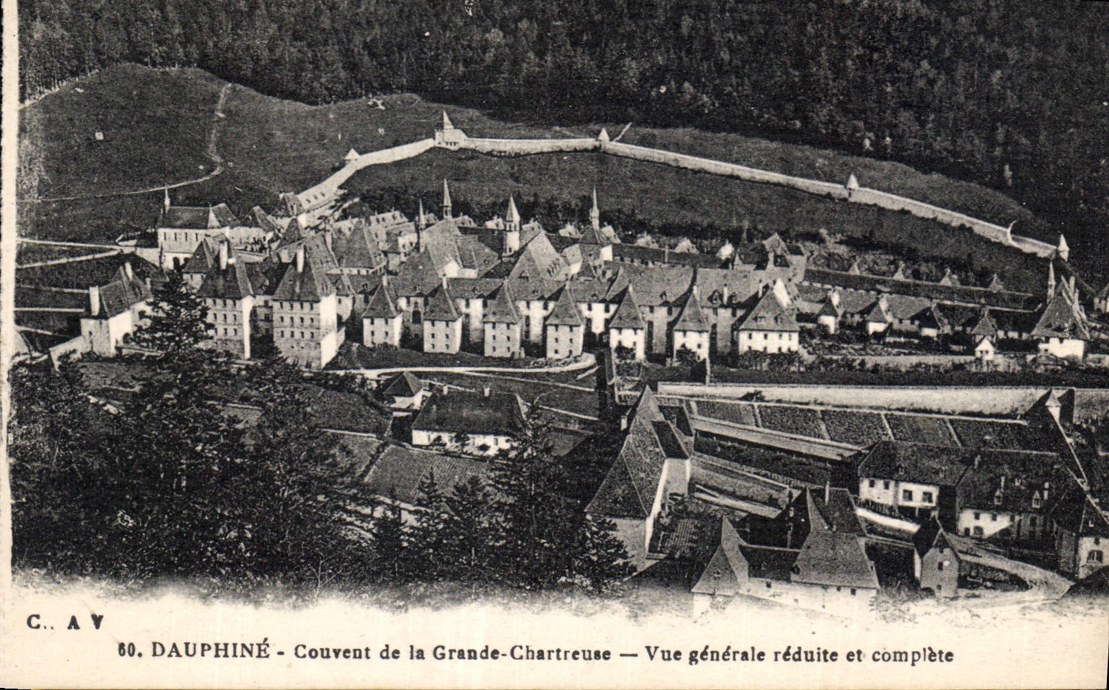 Dauphiné - Couvent de la Grande-Chartreuse — Vue générale réduite et complète