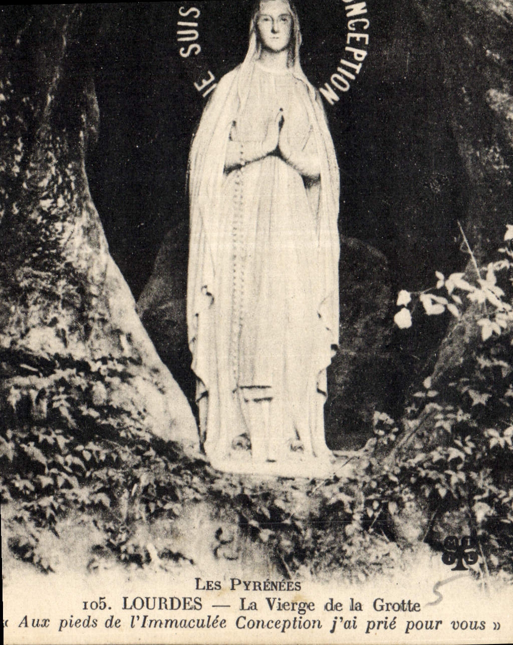 CPA Les Pyrenees Lourdes La Vierge de la Grotte 