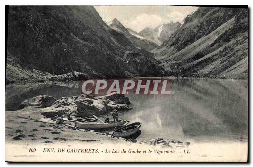CPA Env de Cauterets Le Lac de Gaube et le Vignemale 