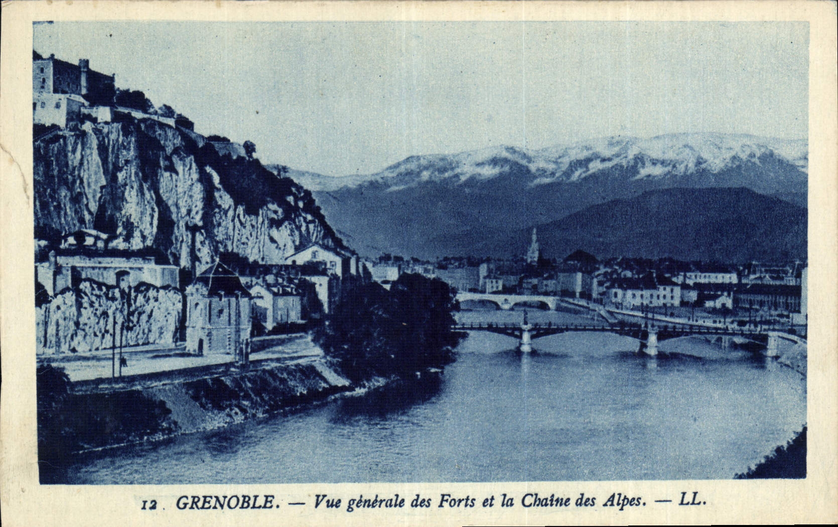 Grenoble — Vue générale des Forts et la Chaîne des Alpes — LL.
