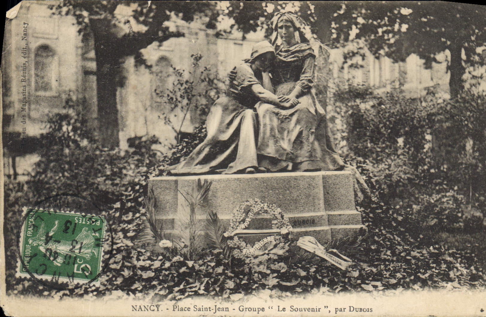 CPA Nancy Place Saint Jean Groupe Le Souvenir par Dubois