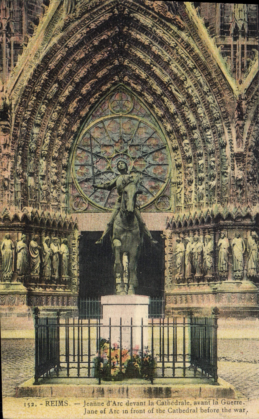 Jeanne d'Arc devant la Cathédrale — Reims — éditeur inconnu, n° 152