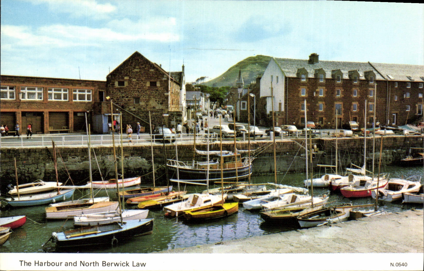 CPA The Harbour and North Berwick Law Bateaux