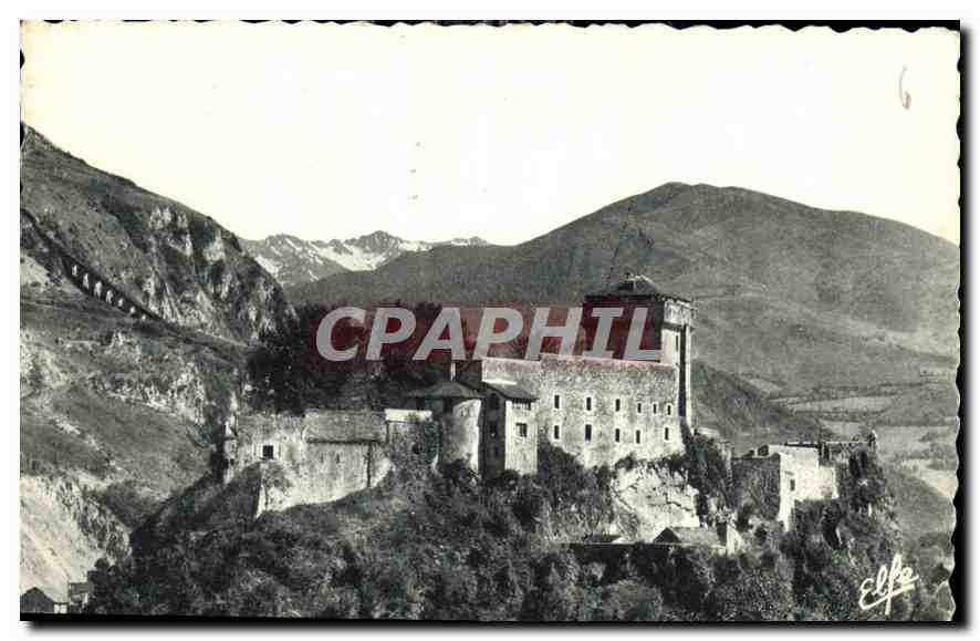 CPA Lourdes Le Fort et la Valle d'Argeles 