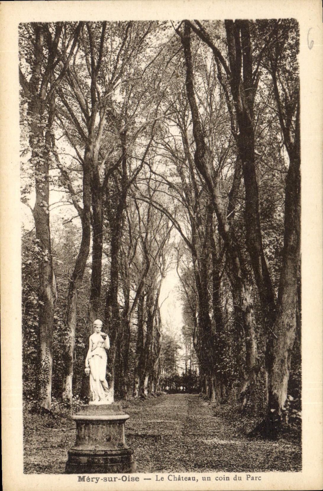 CPA Mery sur Oise Le Chateau un coin de Parc
