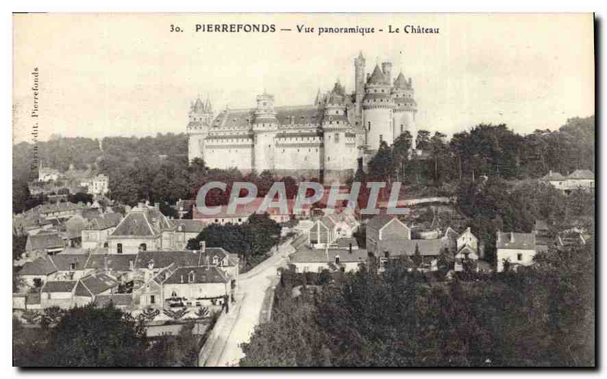 CPA Pierrefonds Vue panoramique Le Chateau 