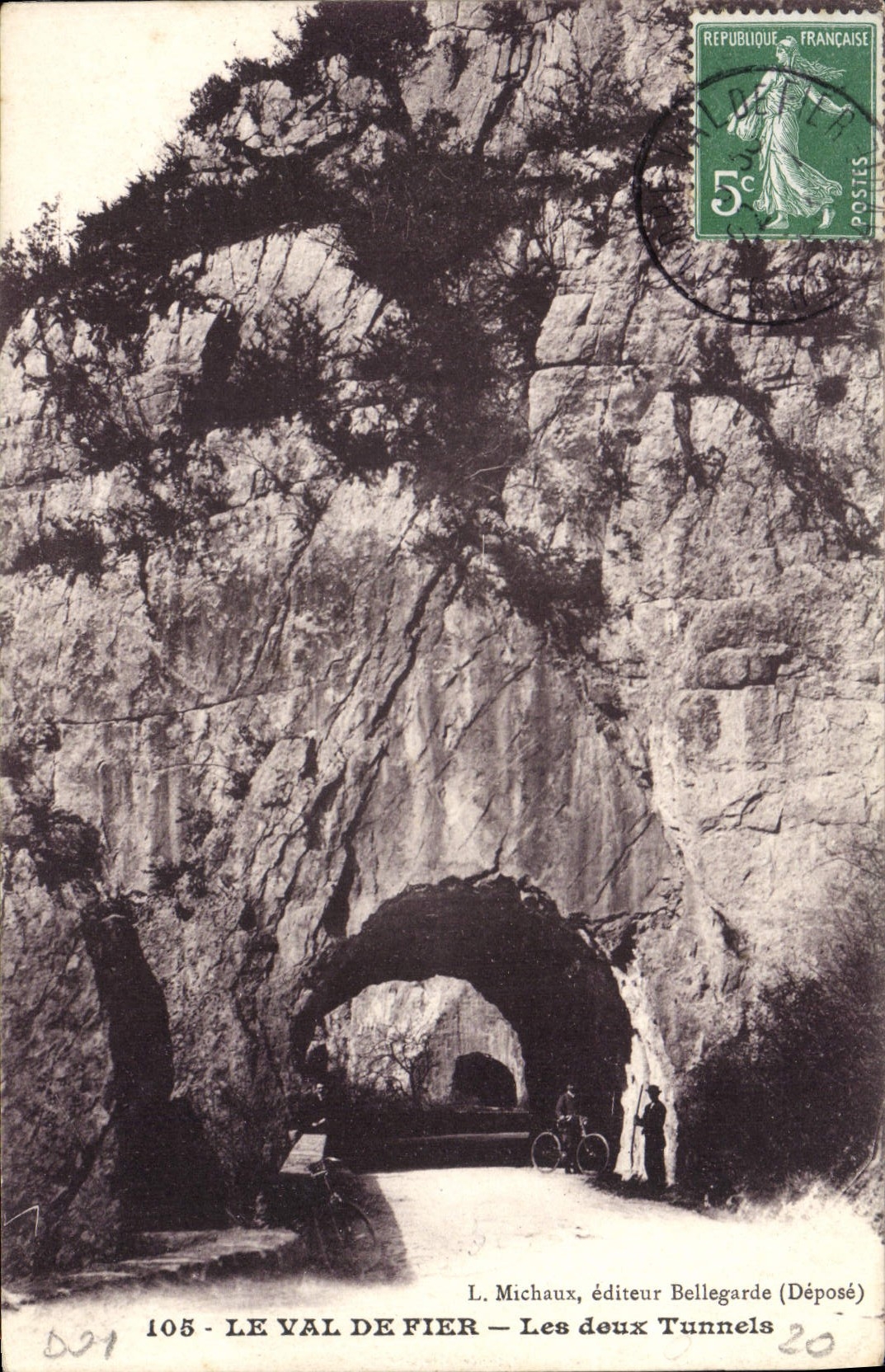 CPA Le Val de Fier Les deux Tunnels 