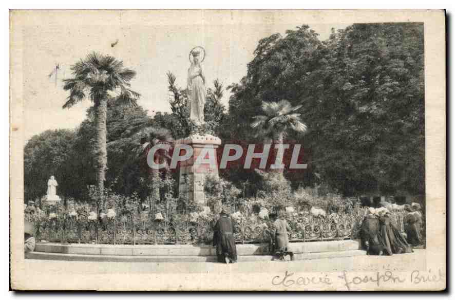 CPA Lourdes La Vierge couronnée