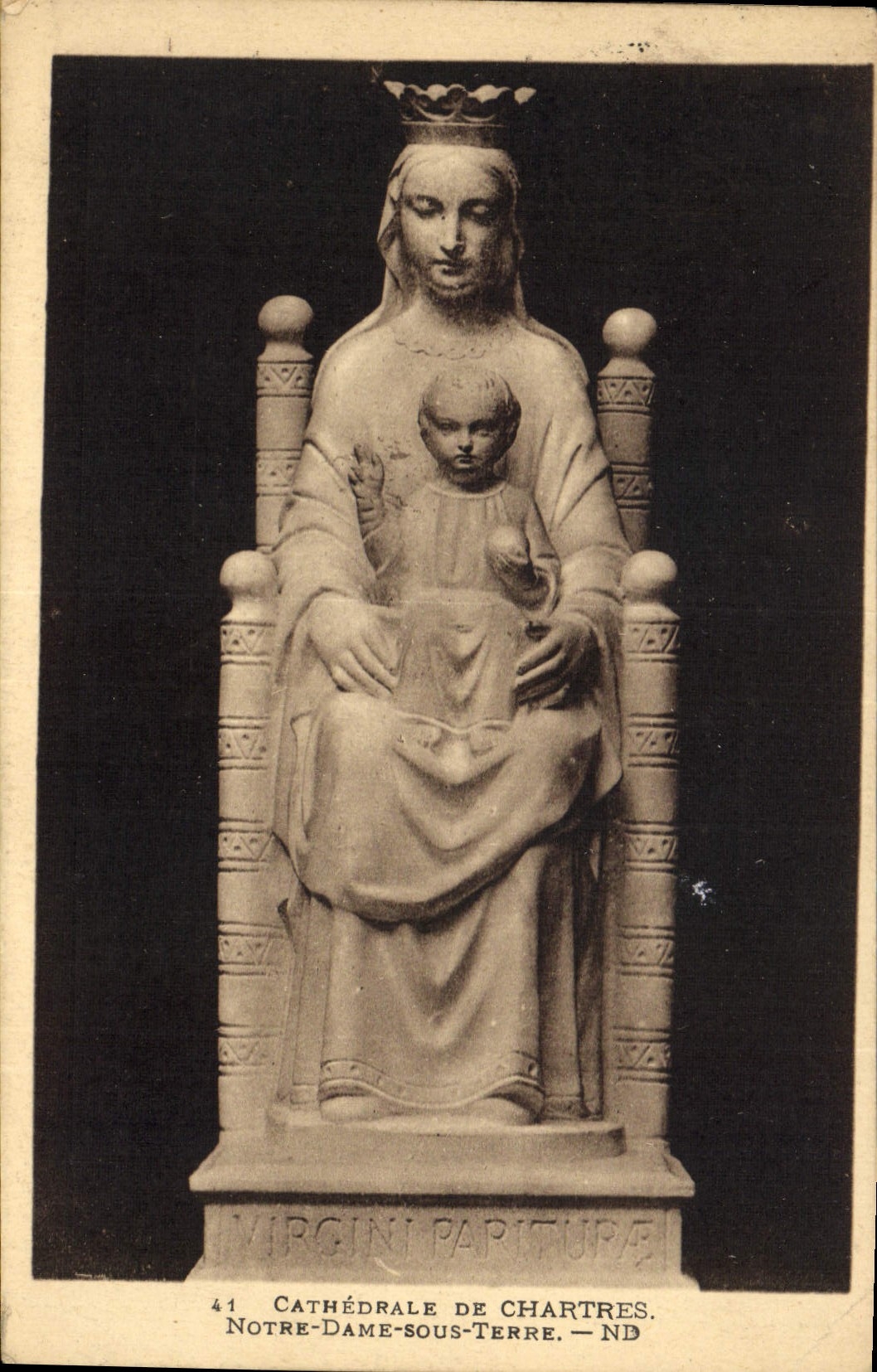 Notre-Dame-sous-Terre — Cathédrale de Chartres — statue de la Vierge à l'Enfant