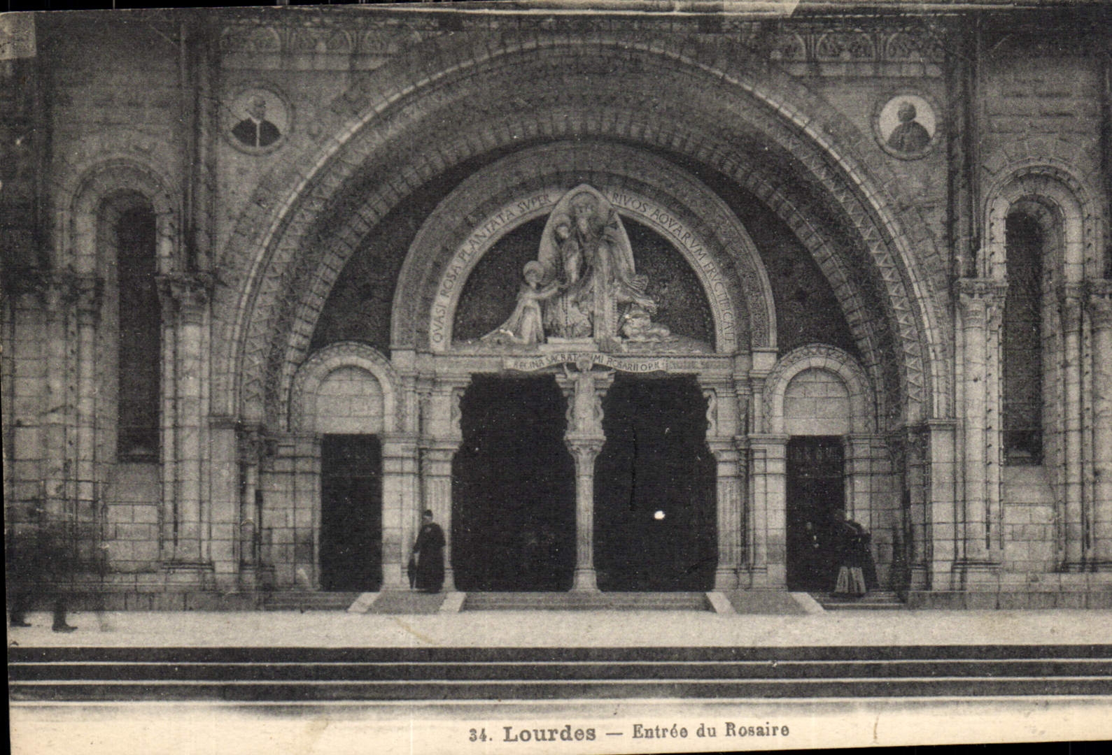 CPA Lourdes Entree du Rosaire 