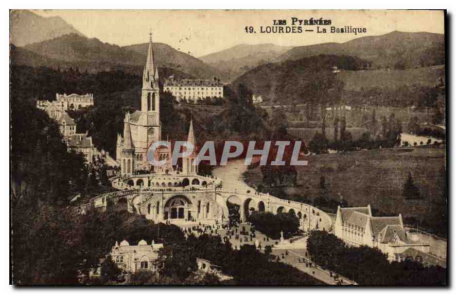 CPA Lourdes La Basilique 