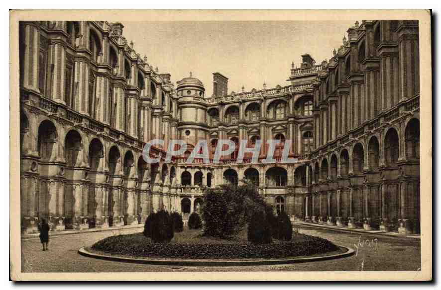CPA Saint Germain en Laye La Cour d'Honneur 
