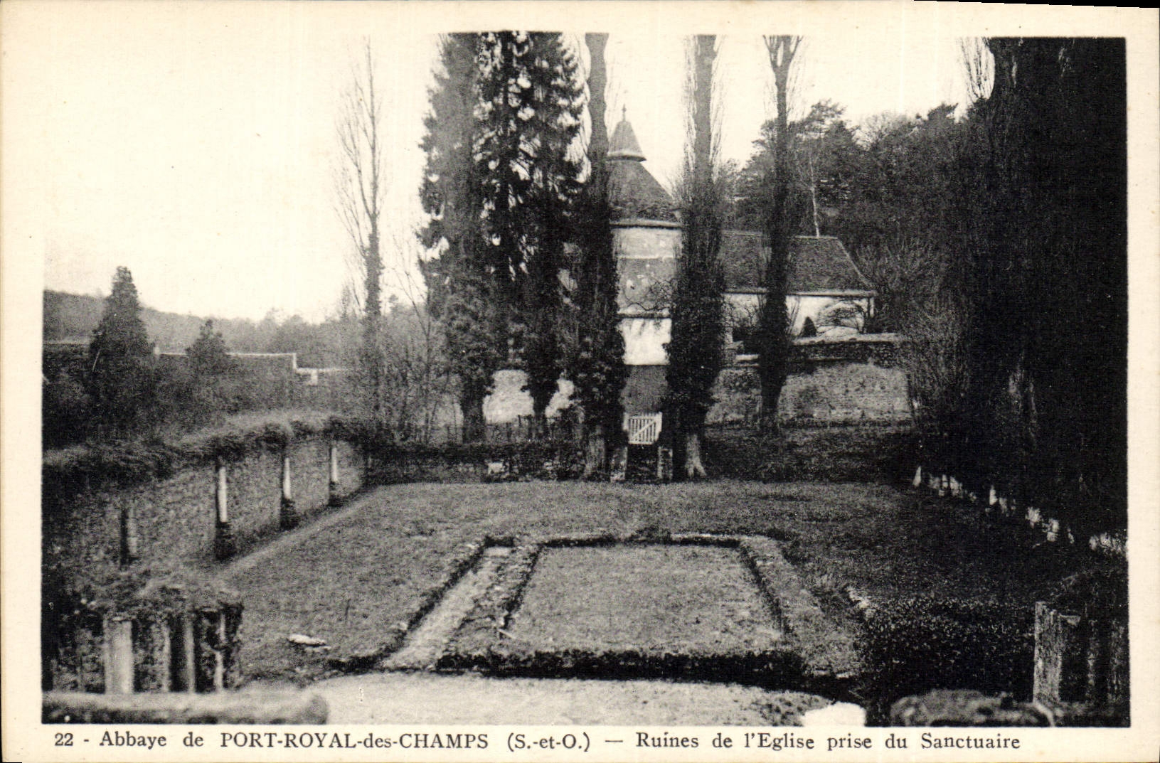 Abbaye de PORT-ROYAL-des-CHAMPS (S.-et-O.) — Ruines de l'Église prise du Sanctuaire
