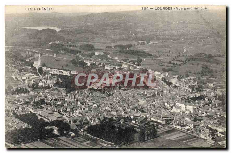 CPA Lourdes Vue panoramique 