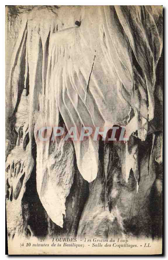 CPA Lourdes Les Grottes du loup Salle des coquillages