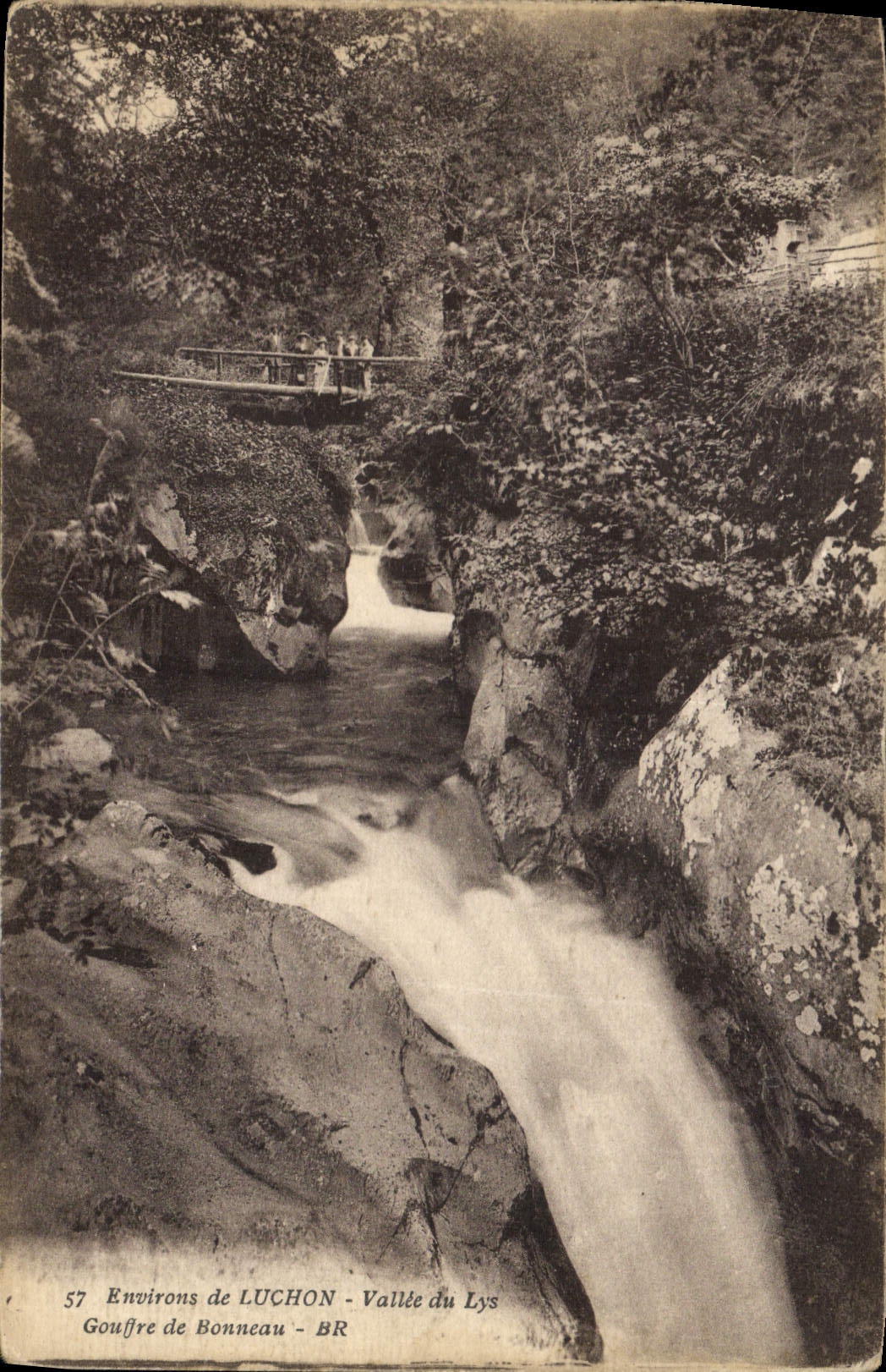 CPA Environs de Luchon Vallee du Lys Goufre de Bonneau 