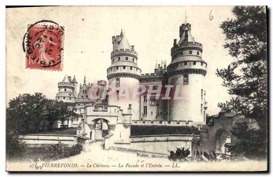 PierreFonds — Le Château — La Façade et l'Entrée — LL