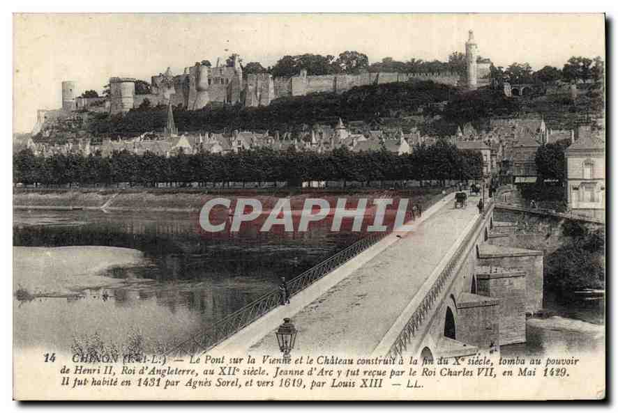 CPA Chinon Le Pont sur la Vienne et le Chateau construit a la fin du X siecle 