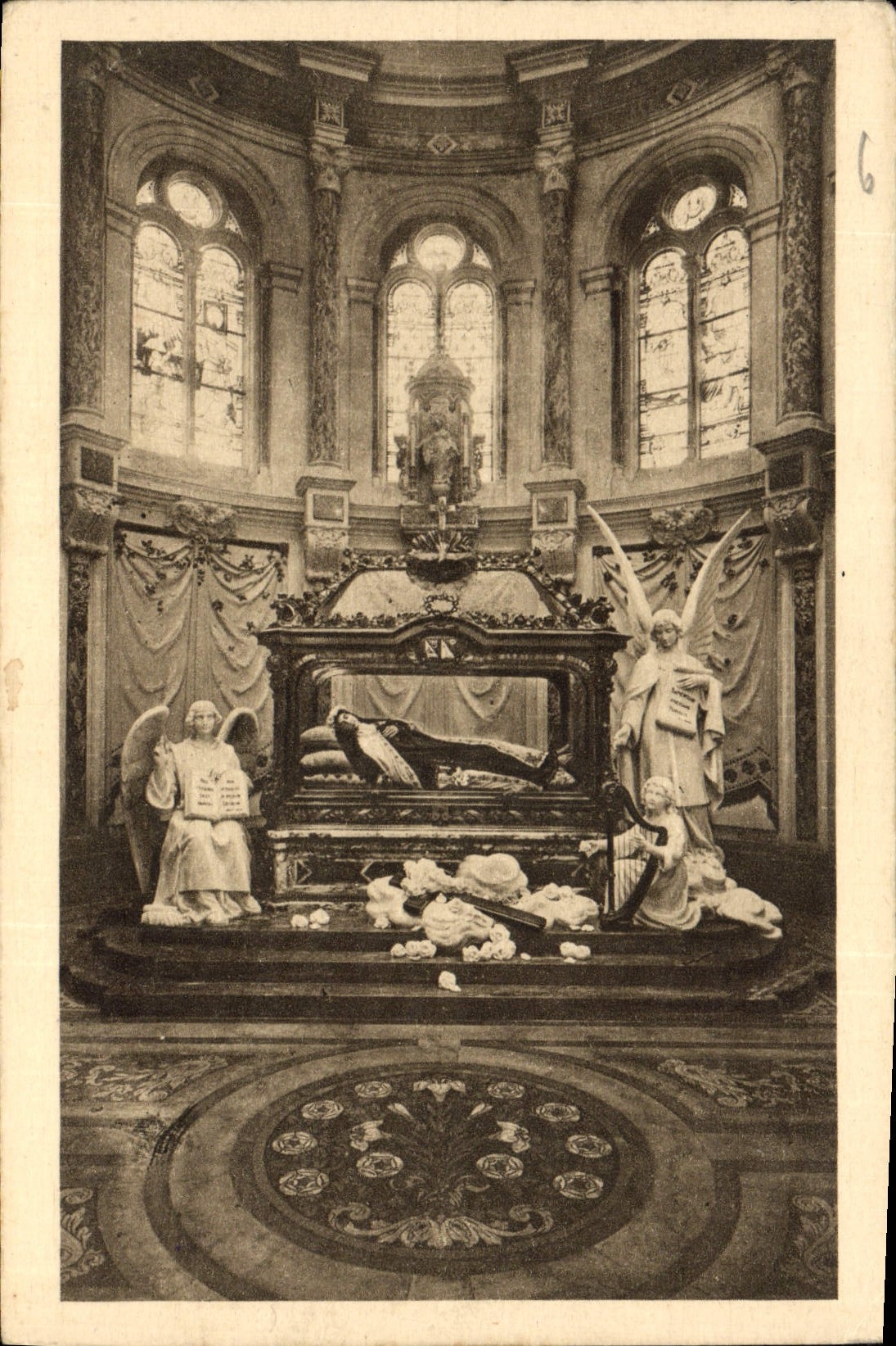 Chapelle et Châsse de Sainte Thérèse de l'Enfant-Jésus — éditeur non visible — n° 10