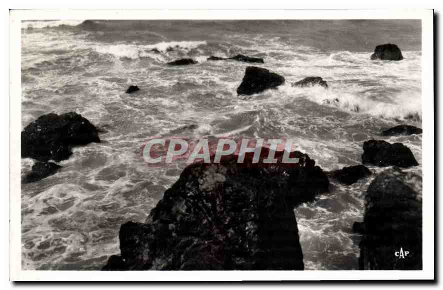 Vagues aux Roches noires — TROUVILLE — C.A.P. (n°76)