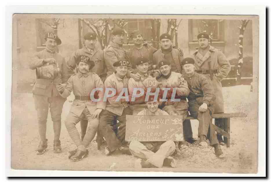 Groupe de soldats — 100e anniversaire — éditeur inconnu