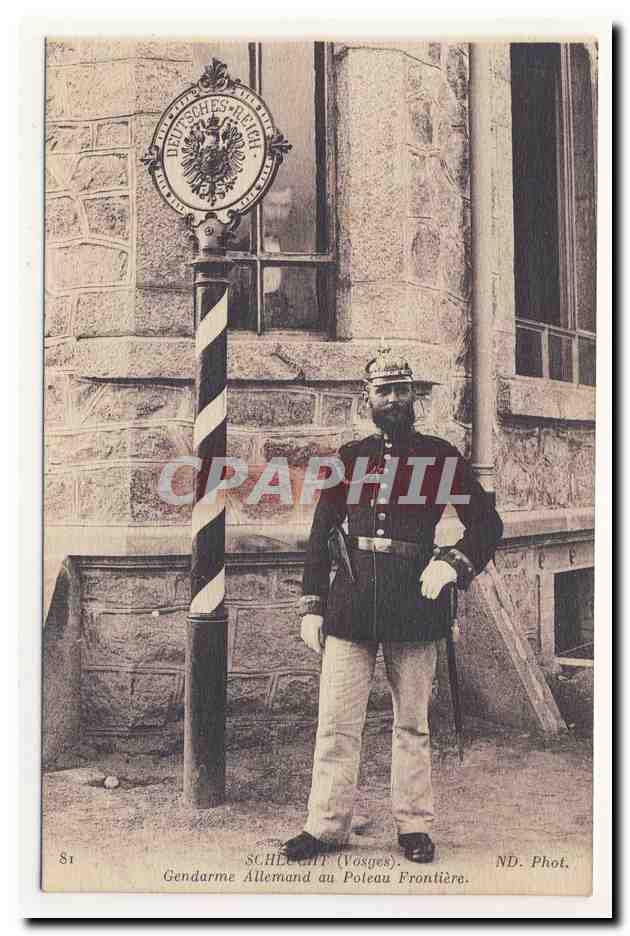 Schlecht (Vosges) — Gendarme Allemand au Poteau Frontière — ND. Phot.