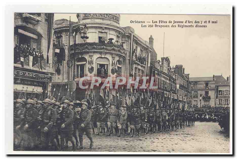 ORLEAnS les fetes de jeanne d'arc des 7 et 8 mai les 250 drapeaux des regiments dissous Banque CPA