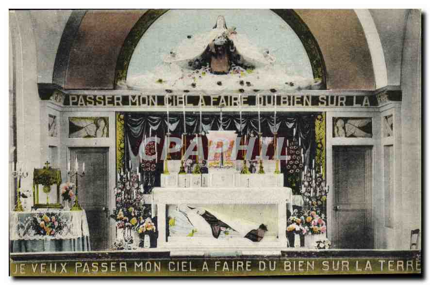 Intérieur de l'église provisoire Sainte-Thérèse — L'Abbé R. VANTORRE — éditeur L'Abbé R. VANTORRE