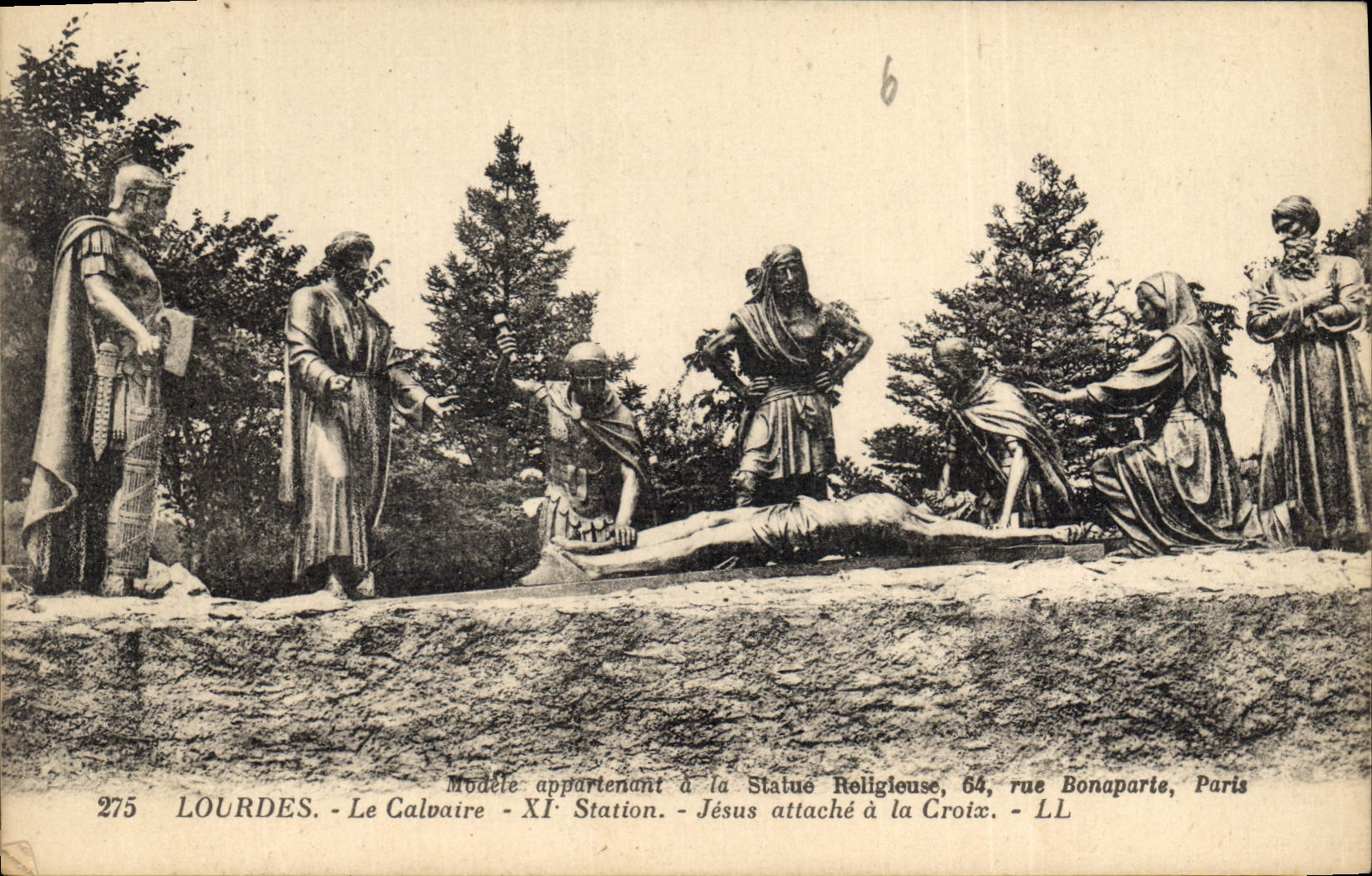 CPA Lourdes le Calvaire XI station Jesus attache a la Croix 