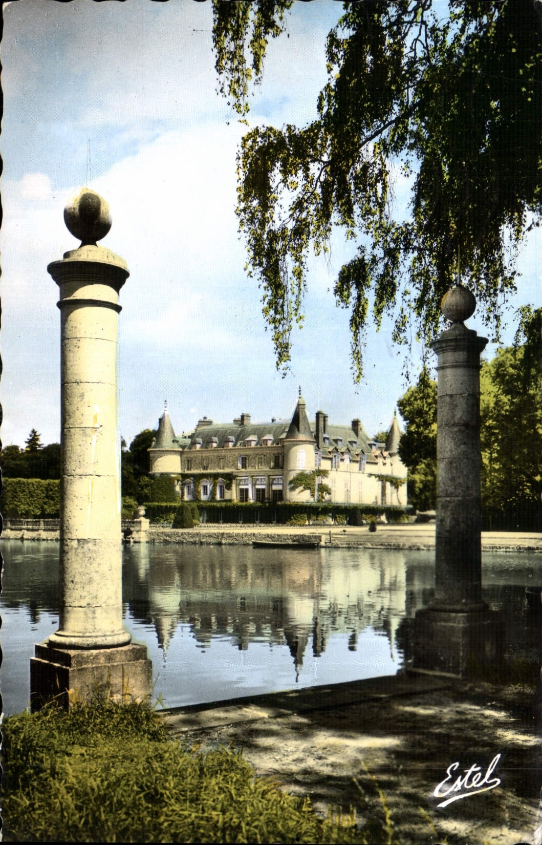 Château de Rambouillet — vue du parc avec étang — Estel