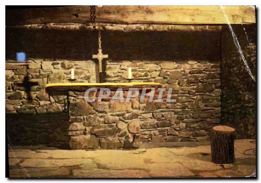 CPA Lourdes Cite Secours Saint Pierre Interieur de la Chapelle celle ci est la reproduction exacte d
