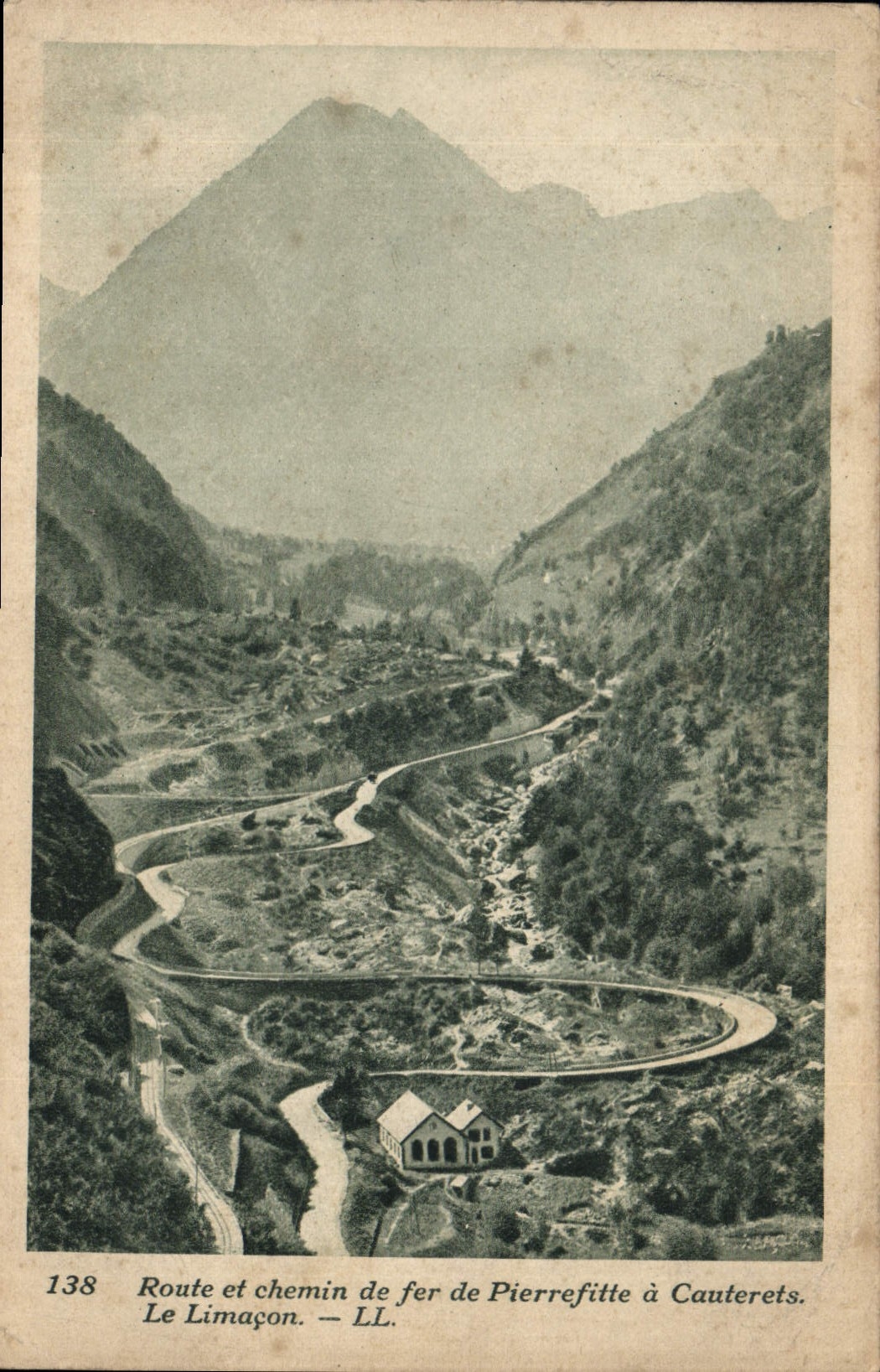CPA Route et chemin de fer de Pierrefitte a Cauterets Le Limacon 