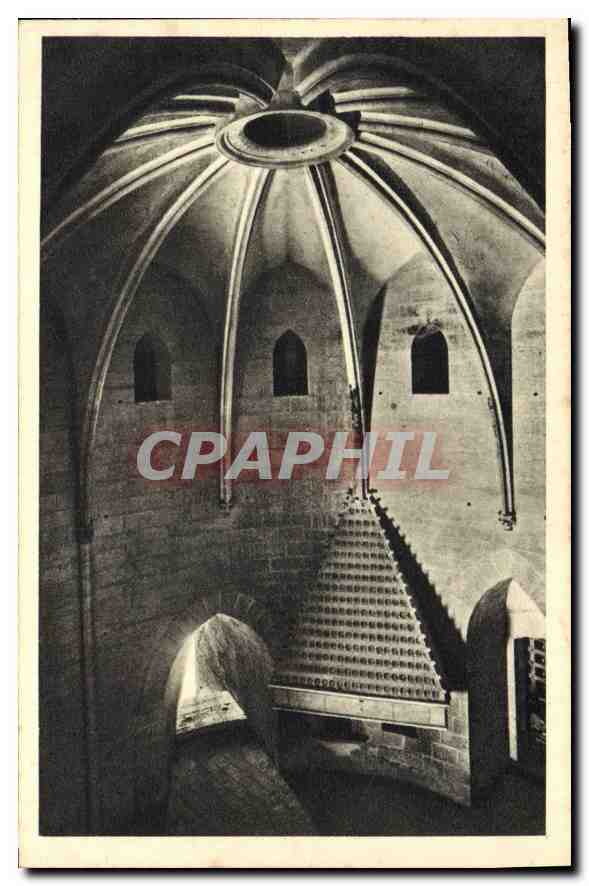 Aigues-Mortes (Gard) — Tour de Constance, Salle des Gardes — Éditeur : Sérv. Commercial Monument Historiques, Paris