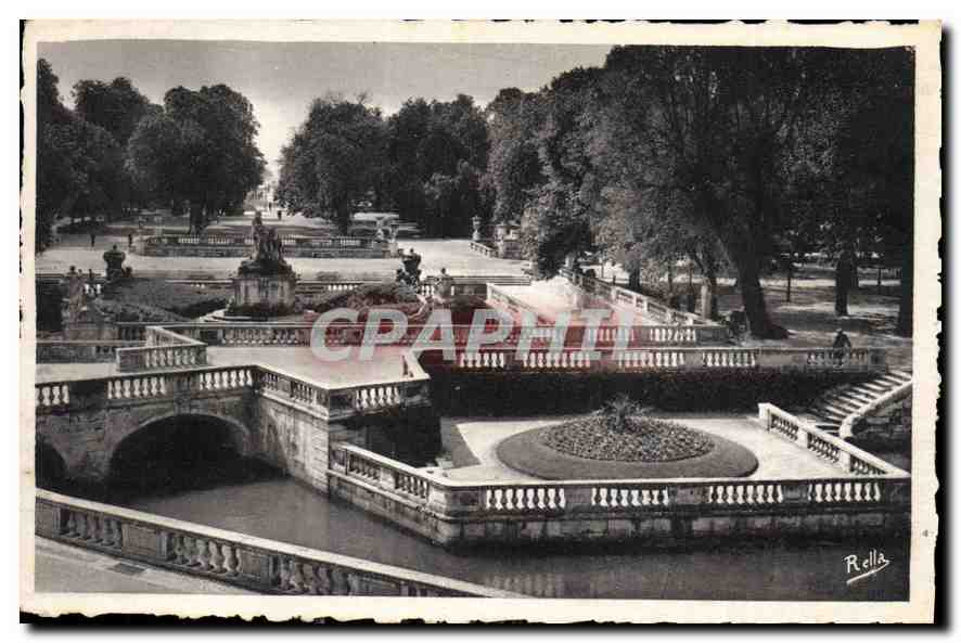 Jardins de la Fontaine — Nîmes — dessinés par Le Nôtre au XVIIIe siècle — éditeur Rella