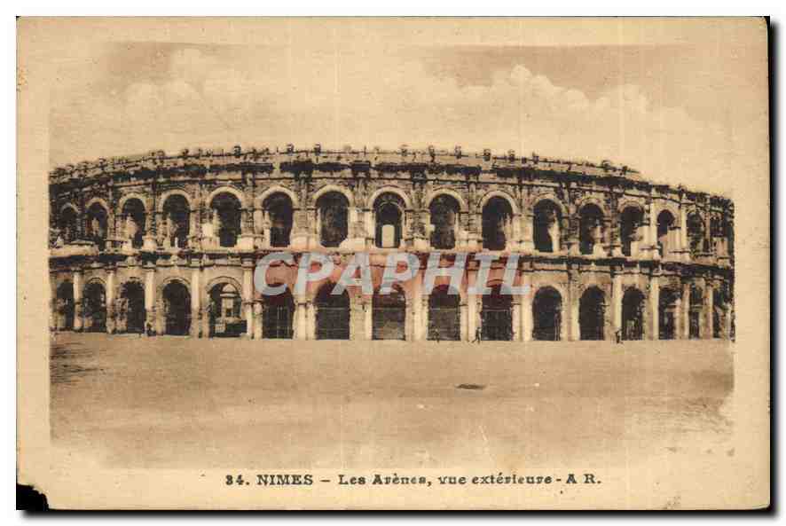Nîmes – Les Arènes, vue extérieure – A.R.
