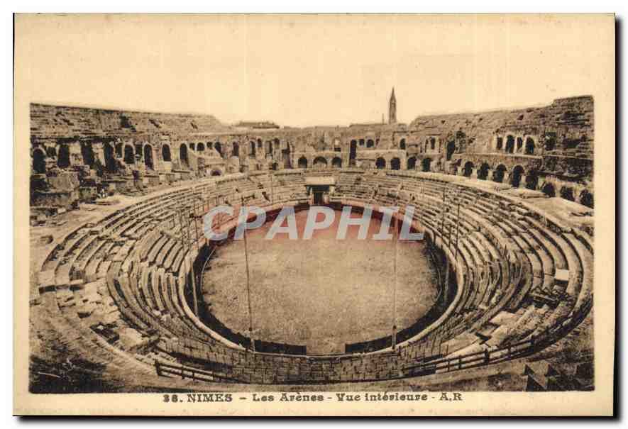 CPA Nimes Les Arenes Vue interieure 